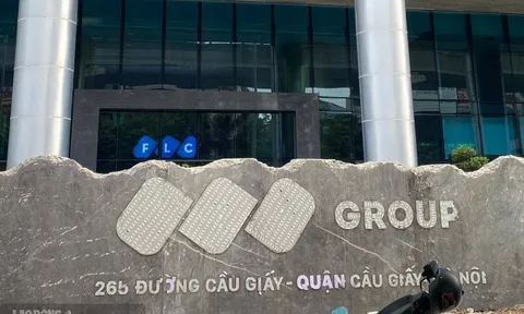 Dấu hỏi bất thường trong việc OCB siết toà nhà ở đất vàng của Tập đoàn FLC