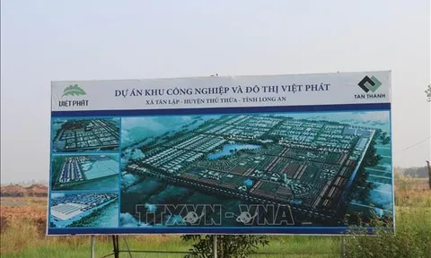 Doanh nghiệp bất động sản mới thành lập 3 năm, vay nợ chục nghìn tỷ trái phiếu để làm gì?