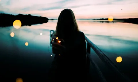 Báo Tây Ban Nha: Thiếu nữ 17 tuổi người Anh tố bị hai nghệ sĩ Việt Nam cưỡng hiếp