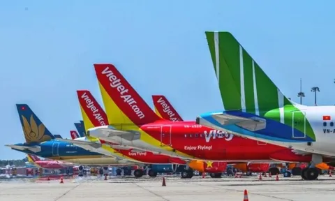 Giá vé máy bay nội địa tăng cao ngất, khách chuyển hướng du lịch nước ngoài