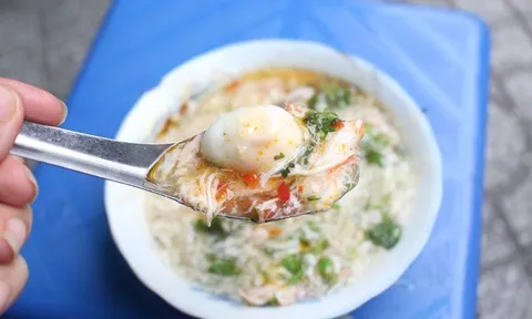 Gánh súp cua hơn 20 năm ở Sài Gòn, ngày bán hết sạch gần 10 nồi súp