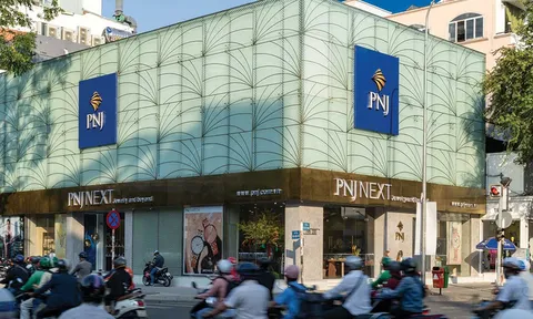 Ngành bán lẻ chững lại, lợi nhuận của PNJ xuống thấp nhất 10 tháng