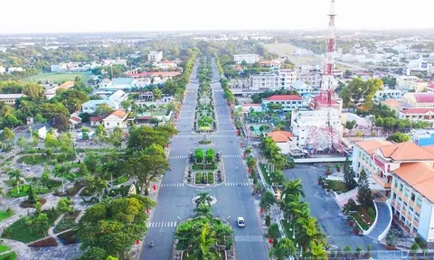 Rác ùn ứ vì nhà máy bị nợ hợp đồng