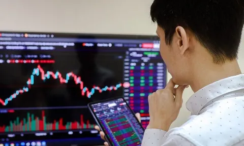 Dân chơi tháo chạy, 3 đại gia Việt bị "thổi bay" hơn 6.400 tỷ đồng