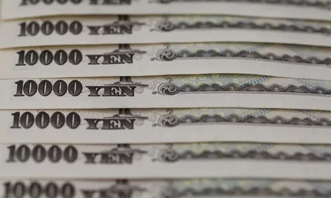 Nhật Bản chi tiền kỷ lục cứu đồng yen