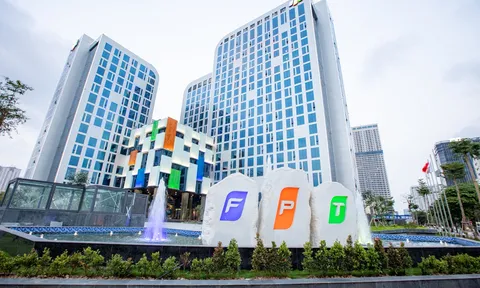 Vay thêm 5.000 tỷ đem gửi lại ngân hàng, FPT Telecom có thêm hàng trăm tỷ đồng tiền lãi