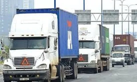 Doanh nghiệp taxi, vận tải khách nào vẫn “neo” cước ở mức cao chót vót?