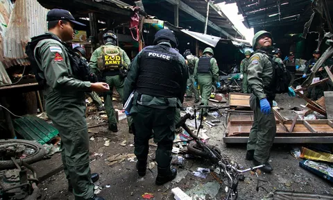 Hàng loạt vụ đốt phá, đánh bom rung chuyển miền nam Thái Lan