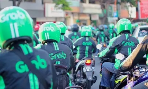 Phía sau việc Grab bắt tay với đối thủ cạnh tranh