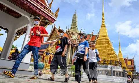 Chọn giày đi du lịch như thế nào?