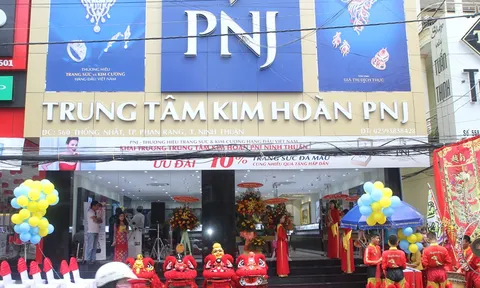PNJ lãi kỷ lục