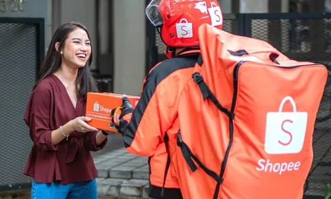 Đế chế Shopee lung lay