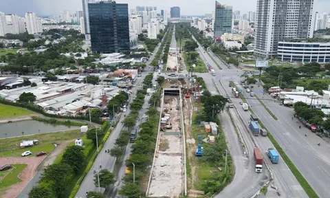 Hầm chui Nguyễn Văn Linh - Nguyễn Hữu Thọ bị dừng thi công, chủ đầu tư nói gì?