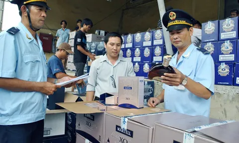 Trong tháng 9 cả nước ước xuất siêu 1,14 tỷ USD, thu NSNN từ hoạt động xuất nhập khẩu tháng 9/2022 đạt 31.367 tỷ đồng