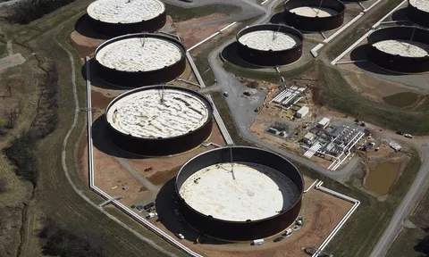 Giá xăng dầu hôm nay 12/10: Tiếp đà giảm mạnh vì lo ngại suy thoái và bùng phát COVID tại Trung Quốc