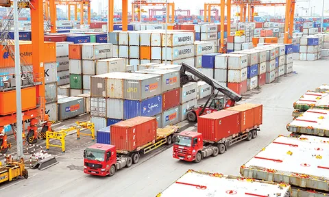 Các đối tác xuất khẩu lớn của Việt Nam đang rơi vào suy thoái, thặng dư thương mại giai đoạn tới có thể gặp áp lực