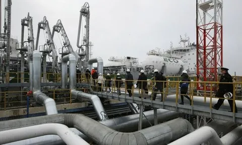 Giá xăng dầu hôm nay 8/11: Lên mức cao nhất 2 tháng qua