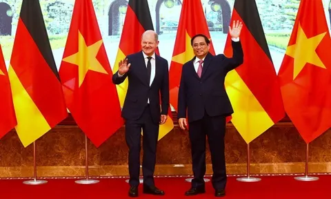 Việt Nam - Đức ký 3 văn kiện về quốc phòng, năng lượng, đào tạo nghề