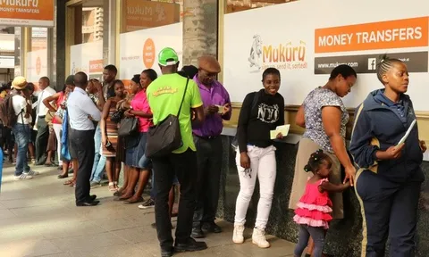 Những đồng tiền mất giá mạnh nhất thế giới năm nay