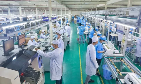 PMI tháng 11 dưới ngưỡng trung bình, ngành sản xuất Việt Nam suy giảm rõ rệt