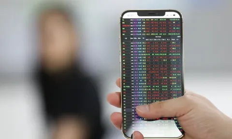 Nhịp đập Thị trường 29/12: VN-Index giằng co, cổ phiếu xây dựng là điểm sáng