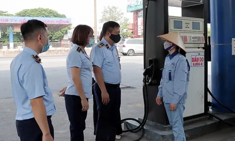 Vì sao 4 cửa hàng ngừng kinh doanh xăng dầu, trả lại giấy phép?