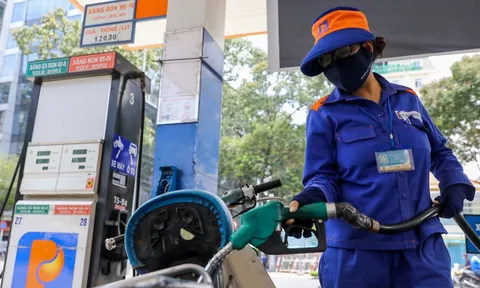 Giá xăng dầu hôm nay 31/1: Giữ xu hướng giảm