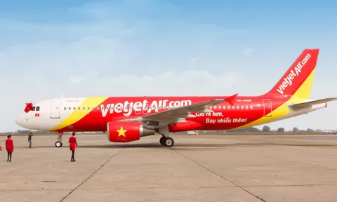 VietJet của tỷ phú Phương Thảo lần đầu báo lỗ, Vietnam Airlines nguy cơ hủy niêm yết