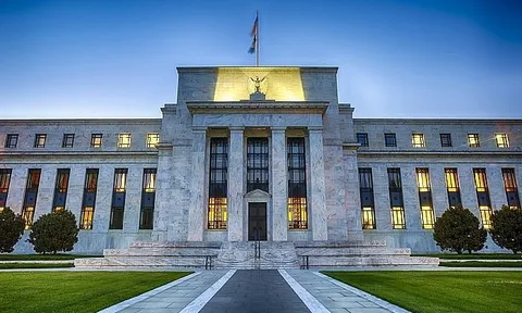 Sau số liệu lạm phát tháng 1, giới chức Fed đồng loạt kêu gọi tăng lãi suất lên cao hơn