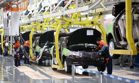 Chủ tịch VASI: ‘Chúng ta mới chỉ sản xuất được cái ốc vít biển số xe ô tô’