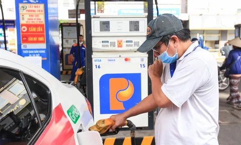 Giá xăng dầu hôm nay 2/3: Bật tăng, lên mức cao nhất 2 tuần