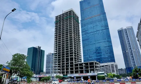 Bộ Xây dựng xin cho Vicem giữ lại tháp nghìn tỷ trơ xương trên đất vàng Hà Nội