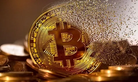 Đồng Bitcoin lần đầu 'thủng' mốc 30.000 USD để từ tháng 7/2021