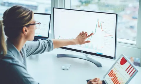 Cá nhân trong nước bán ròng gần 3.500 tỷ đồng trong tuần 9-13/5, tập trung 'xả' cổ phiếu bluechip