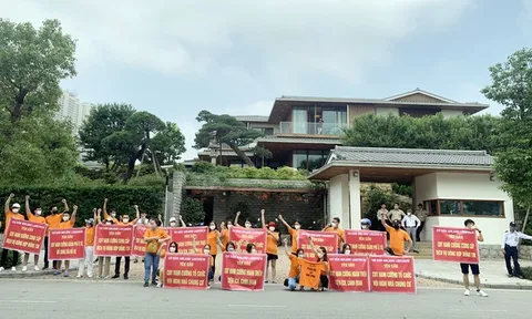 Cư dân Anland Lake View căng băng rôn đòi quyền lợi: Điểm lùm xùm mang tên Nam Cường