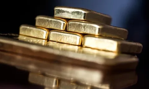 Vàng trong nước tăng trở lại theo giá thế giới