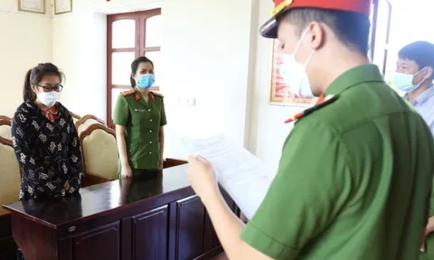 Nhân viên bưu điện chiếm đoạt tiền tỷ của khách hàng