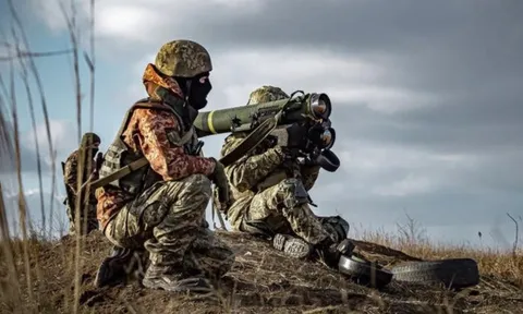 Mỹ đã trượt sâu vào xung đột quân sự giữa Nga và Ukraine?