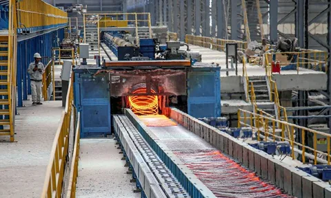 Cỗ xe lu Hòa Phát làm cổ đông thất vọng?