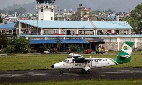 Đã xác định được vị trí rơi máy bay chở 22 người ở Nepal