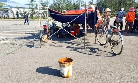 Người dân sống quanh nhà máy thép Hoà Phát Dung Quất bị “triệt” đường sống, khốn khổ vì ô nhiễm