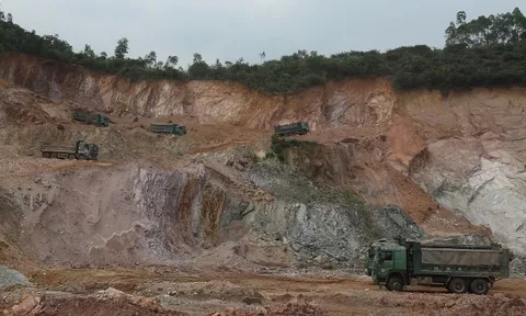 Ai đứng sau Công ty Thuận Phát 'bỏ rơi' mỏ đá, không hoàn nguyên?
