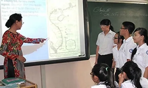 Thủ tướng đề nghị đánh giá toàn diện về giáo dục môn Sử cấp THPT