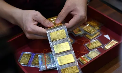 Tuần tới, giá vàng trở lại đà tăng sau phiên sụt giảm cuối tuần?