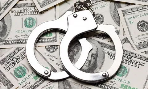 Bộ Tài chính đã chuyển công an điều tra một số vụ lợi dụng chứng khoán để rửa tiền