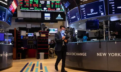 Chứng khoản Mỹ và châu Âu đỏ lửa trước nỗi lo lạm phát