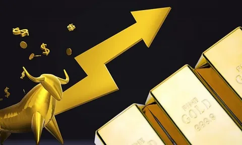 Bất thường thị trường vàng