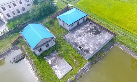 Dân 'khát nước' bên nhà máy tiền tỷ bỏ hoang ở Nghệ An