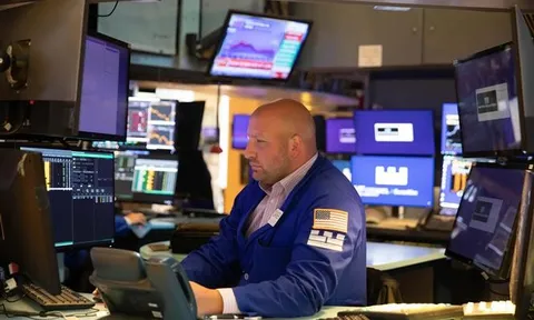 Giá dầu, chứng khoán thế giới đồng loạt giảm điểm