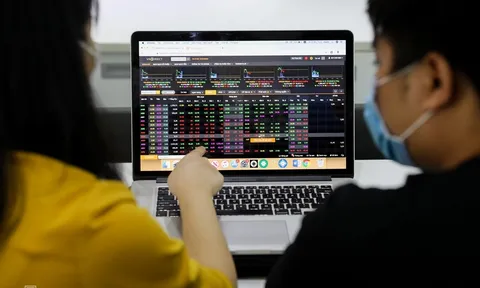 VN-Index tăng hơn 15 điểm, vượt mốc 1.200 điểm